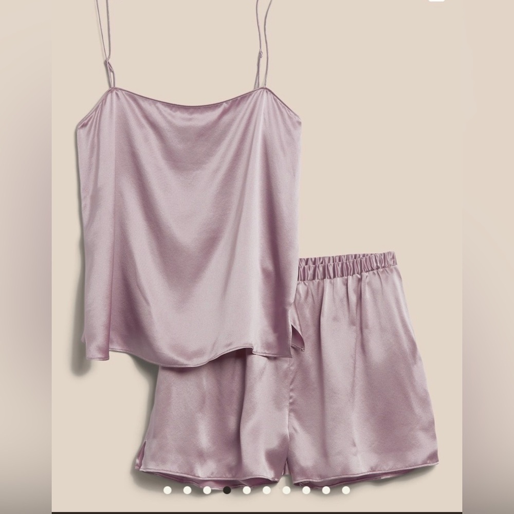 NWT 100% silk pajama set from banana republic. Size M